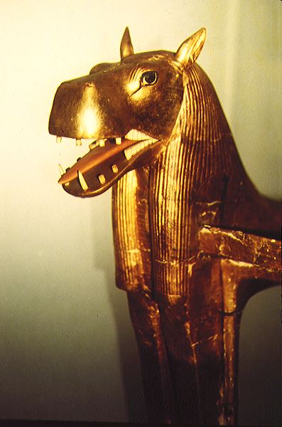 Nilpferdkopf an einem Bett aus Tutanchamuns Grab