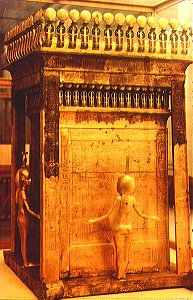 Vergoldeter Schrein aus dem Grab Tutanchamuns