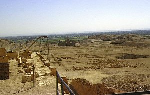 Aussicht über das Niltal vom Hatschepsut-Tempel