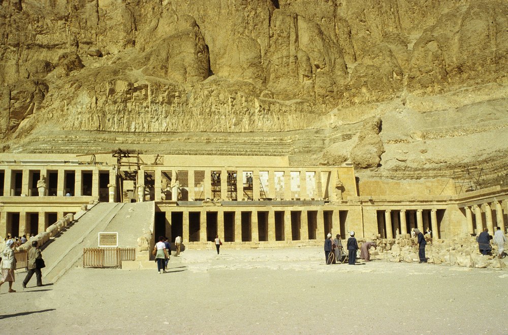 Der Totentempel Hatschepsuts bei Luxor